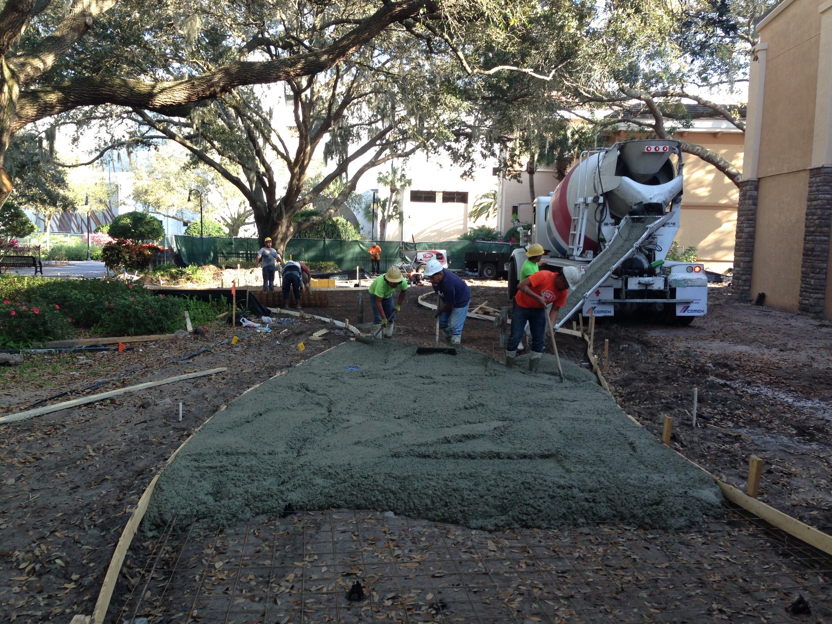 SIDEWALKS and DRIVEWAYS Axis Construction Florida